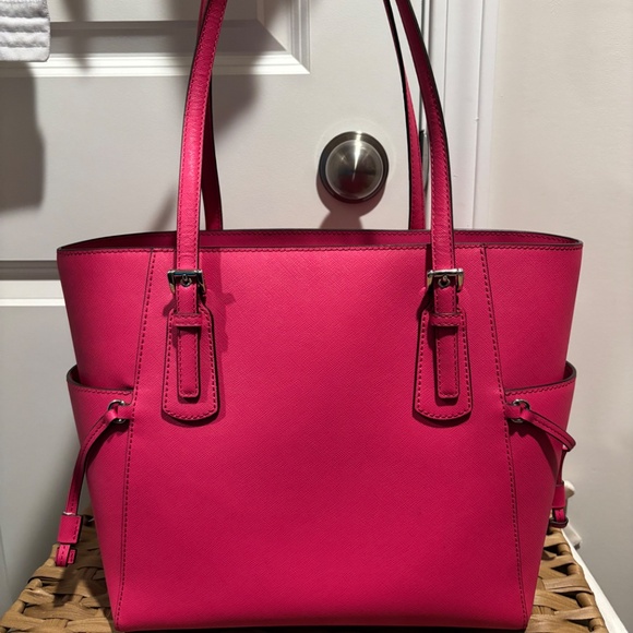 Michael Kors Voyager - Picture 2 of 9